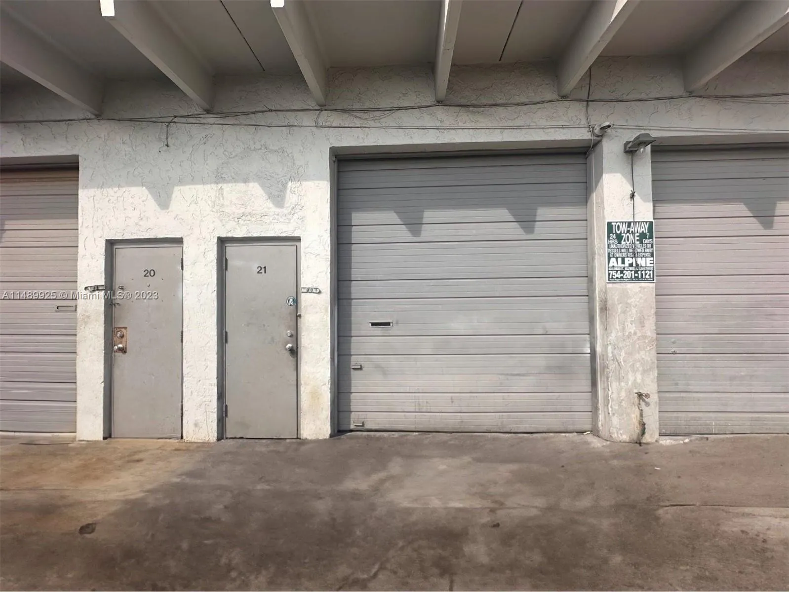 5801-5807 Dawson St, Hollywood FL 33023
