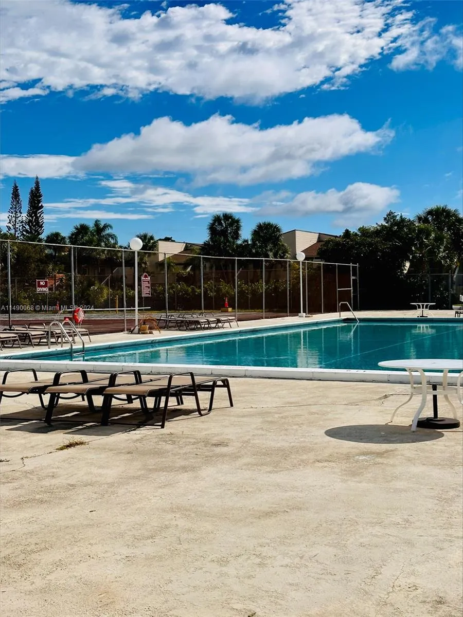 480 Executive Center Dr # 5N, West Palm Beach FL 33401