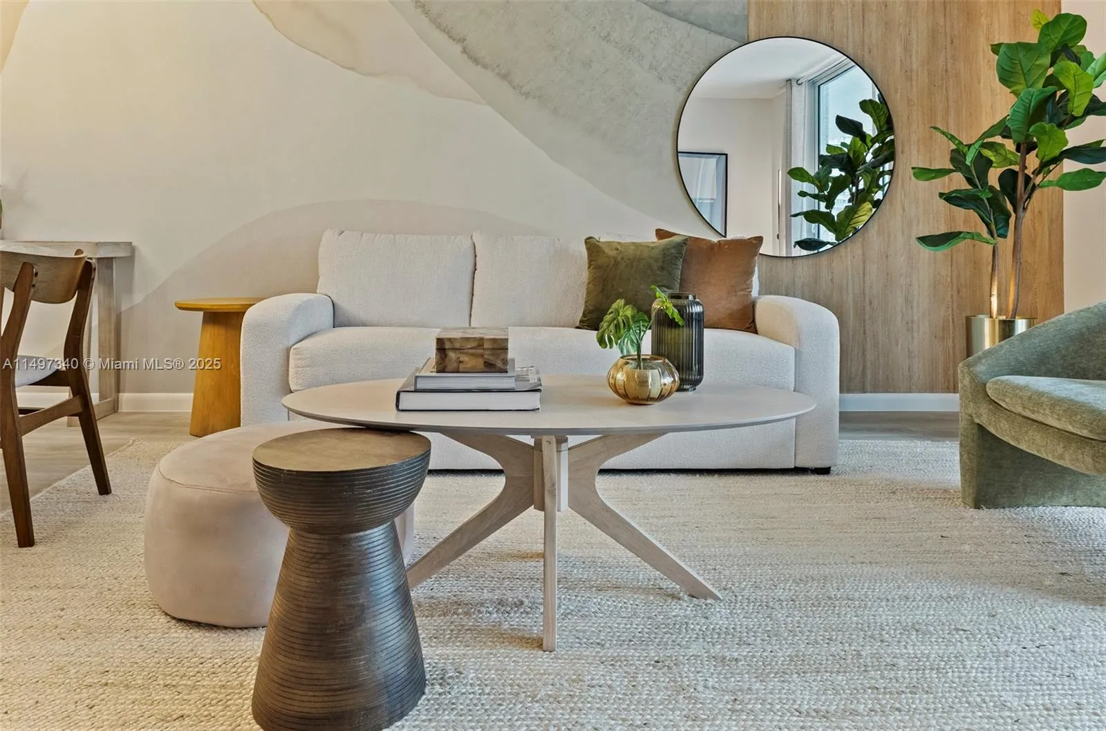 1200 Brickell Bay Dr # 3619, Miami FL 33131