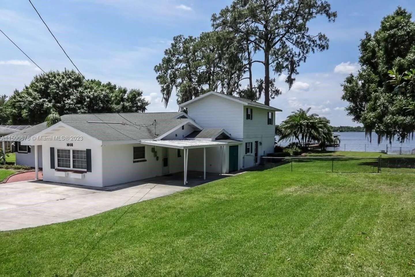 1608 Lake Clay Drive, Lake Placid FL 33852