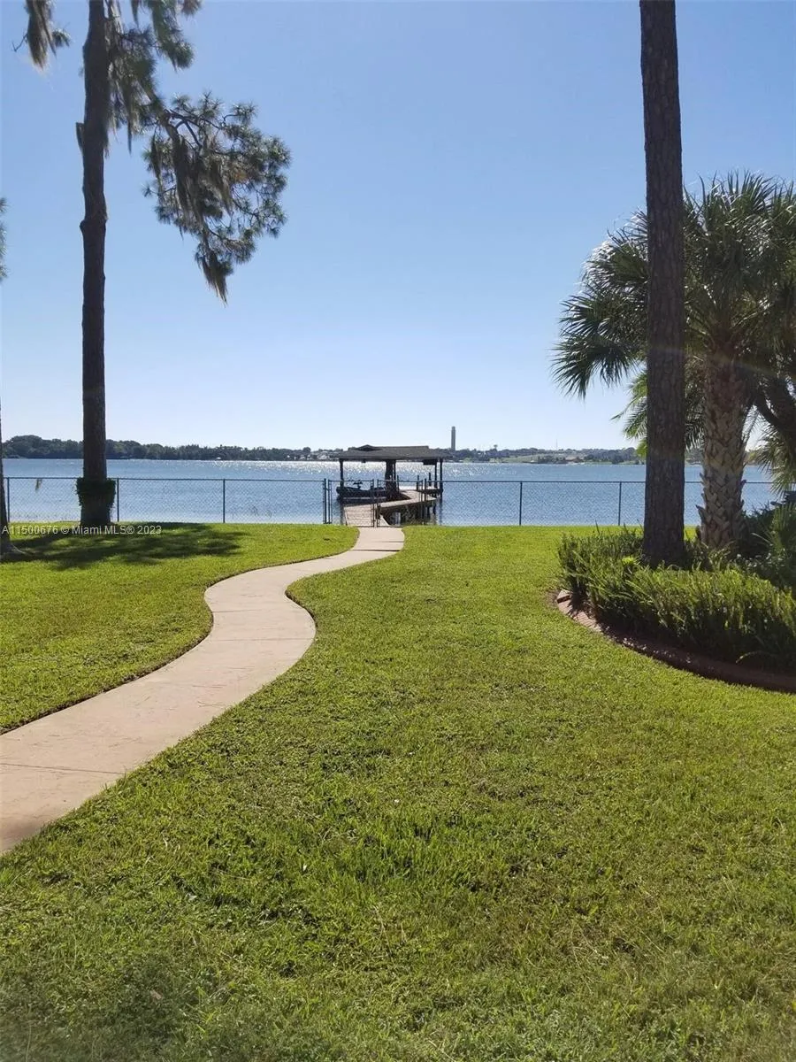 1608 Lake Clay Drive, Lake Placid FL 33852