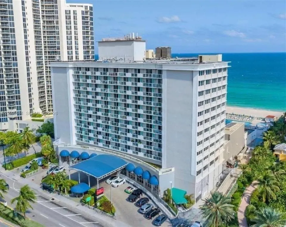 1 bath for sale at 19201 COLLINS AV # 432, Sunny Isles Beach FL 33160