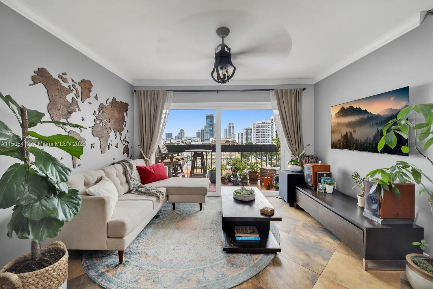 1 bedroom 1 bath for sale at 1345 West Ave # 903, Miami Beach FL 33139