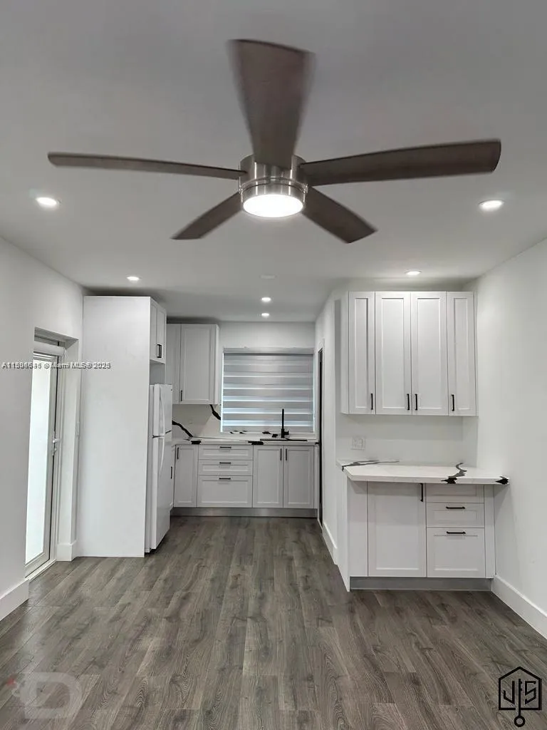 2100 SW 100th Ave # 1, Miami FL 33165