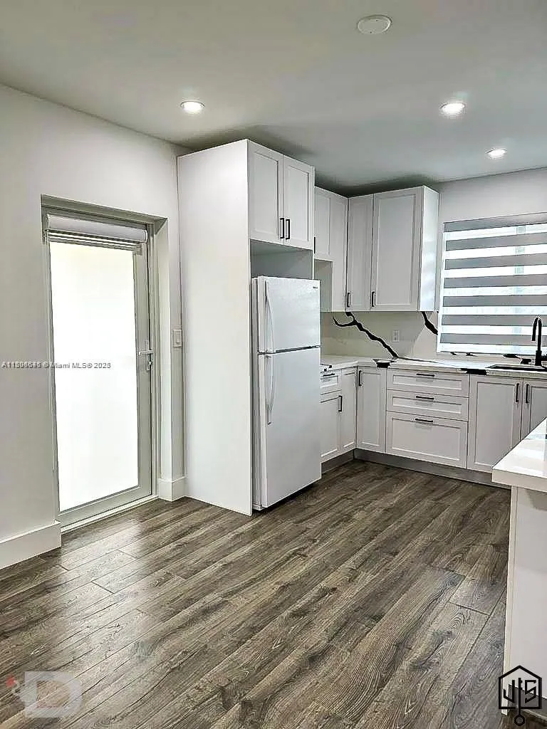 2100 SW 100th Ave # 1, Miami FL 33165