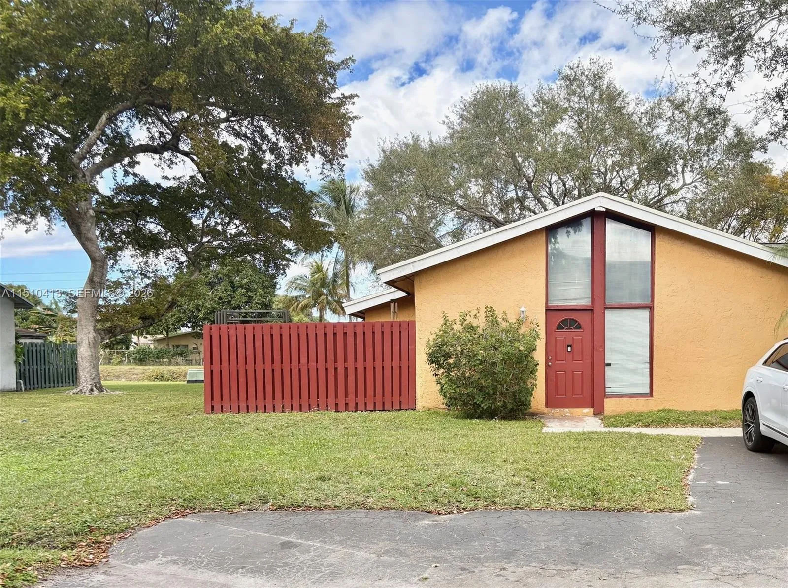 2 bedroom 2 bath for sale at 7351 W Sunrise Blvd # 7351, Plantation FL 33313