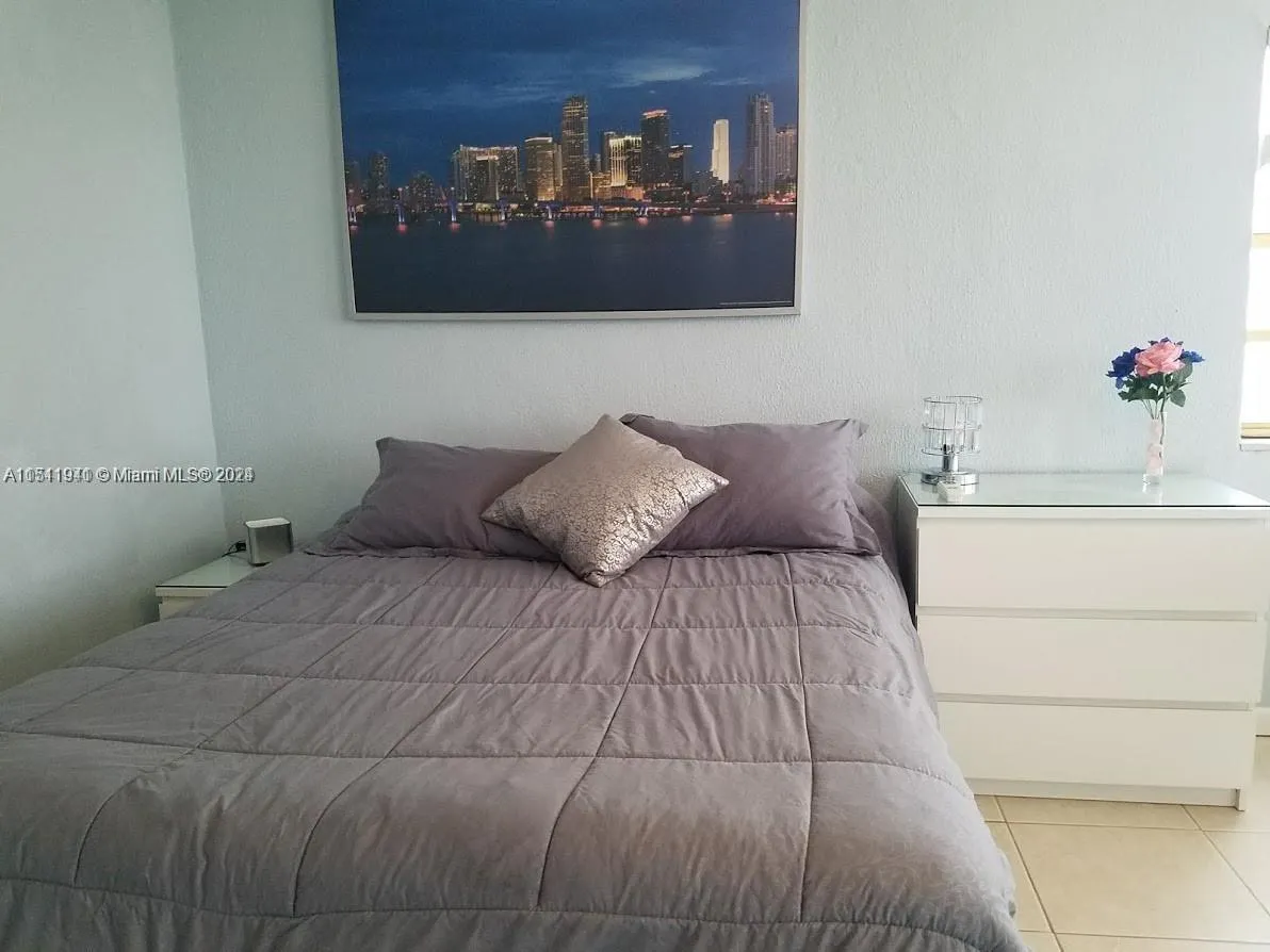 19201 COLLINS AVE # 744, Sunny Isles Beach FL 33160