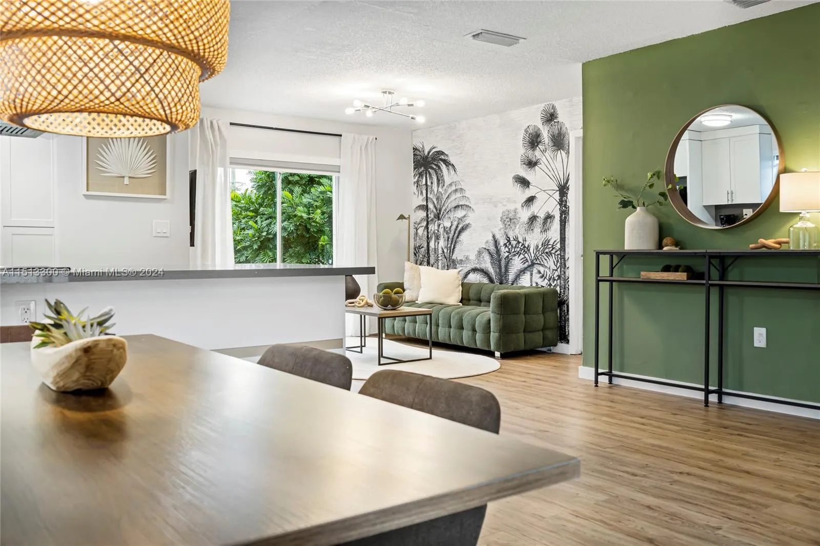 20075 SW 87th Pl Side, Cutler Bay FL 33189