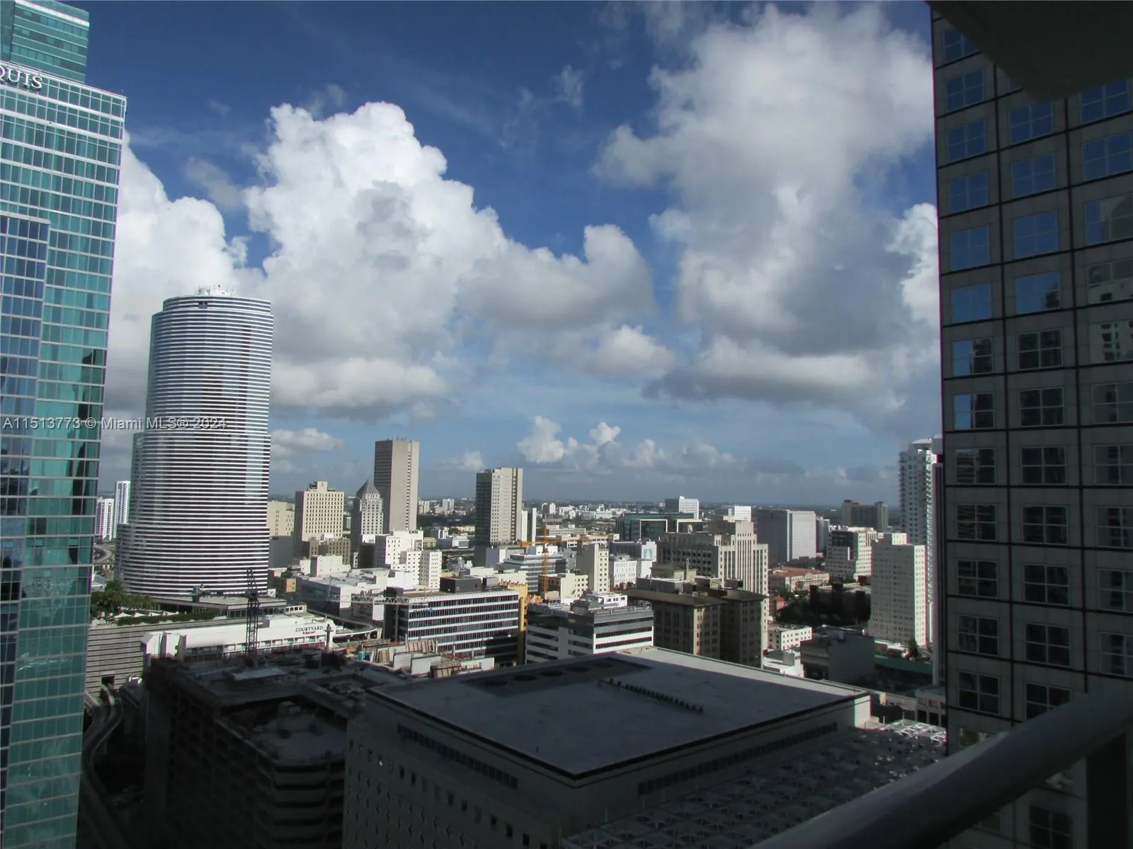 300 S Biscayne Blvd # 2709, Miami FL 33131