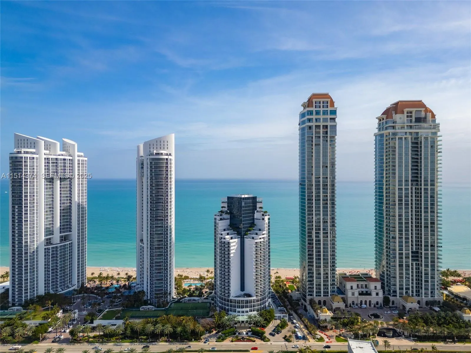 1 bedroom 1 bath for sale at 18001 Collins Ave # 1205, Sunny Isles Beach FL 33160