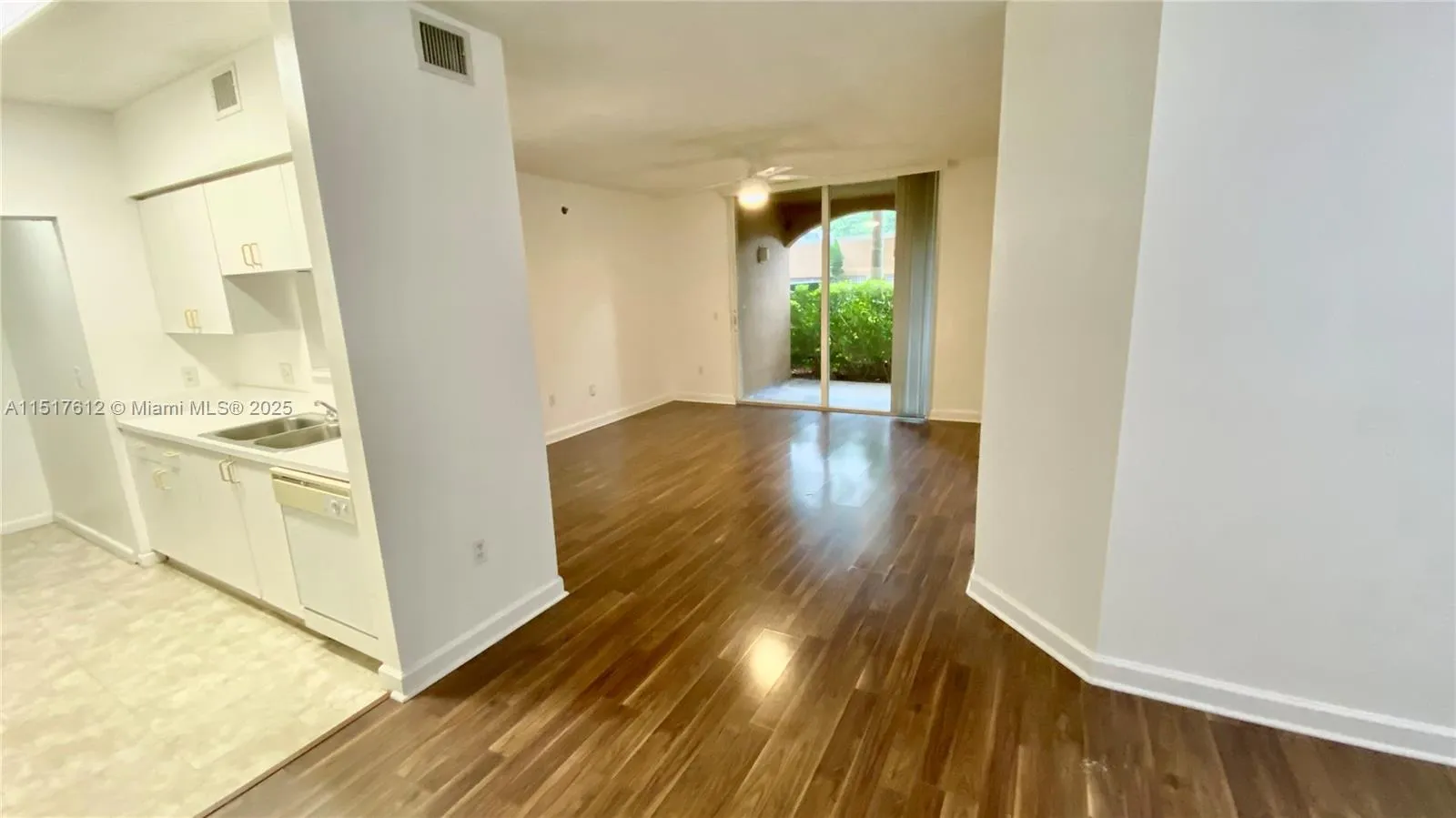 19901 E Country Club Dr # 2103, Aventura FL 33180