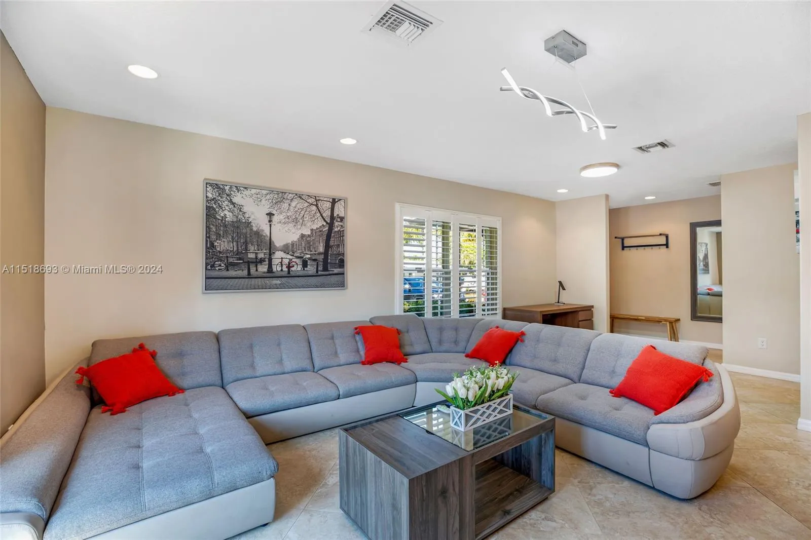 4710 NE 18th Ter, Fort Lauderdale FL 33308