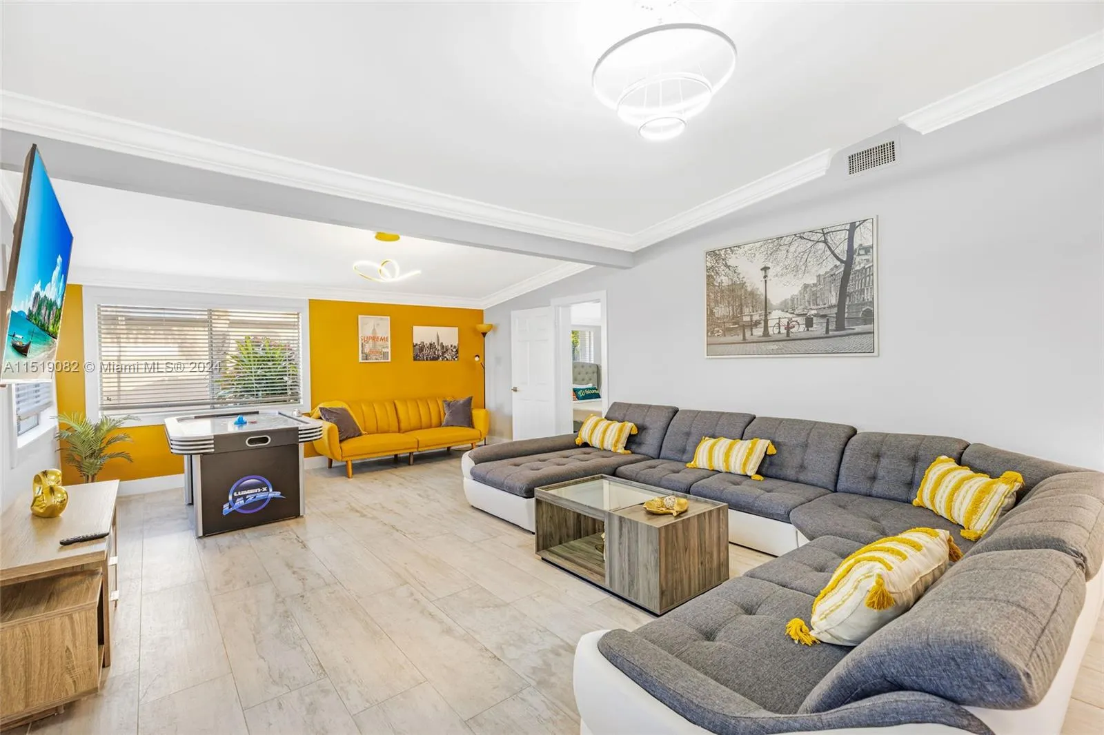 1984 Windward Dr, Lauderdale By The Sea FL 33062