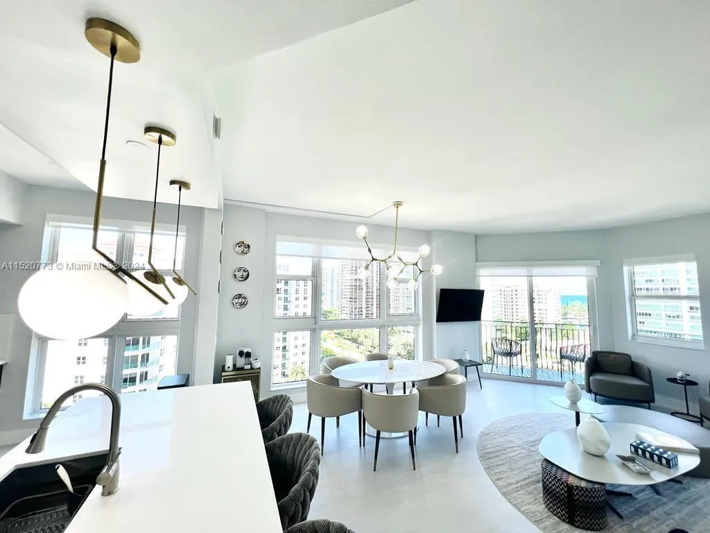 19900 E Country Club Dr, Aventura FL 33180