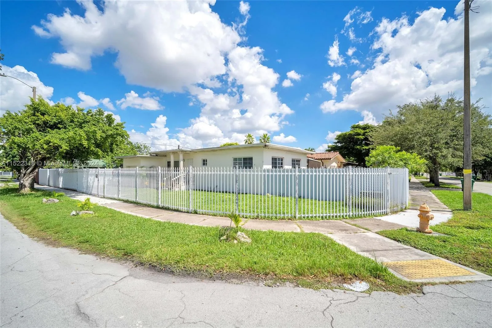 2 bedroom 1 bath for sale at 451 NW 30th Pl, Miami FL 33125