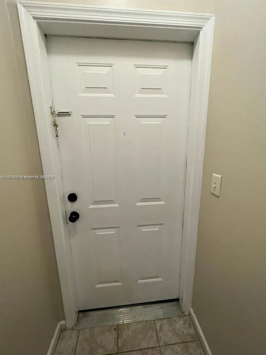 5940 W Sample Rd # 304, Coral Springs FL 33067