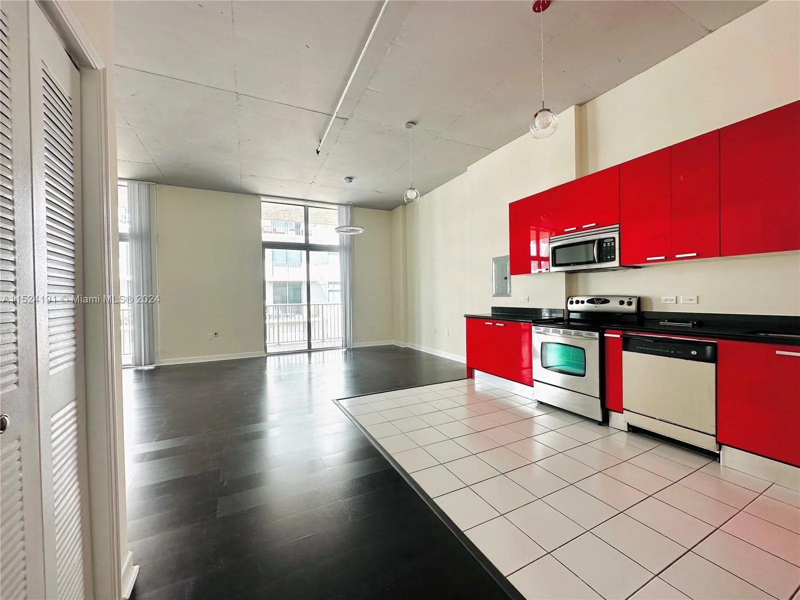 2100 Van Buren St # 518, Hollywood FL 33020