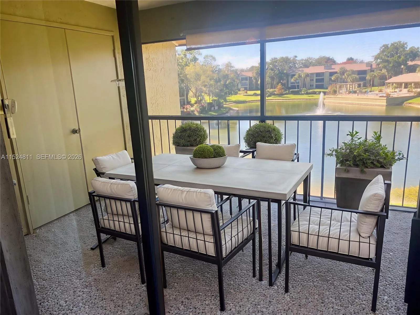 2 bedroom 2 bath for sale at 15 escondido court # 148, Other City - In The State Of Florida FL 32701