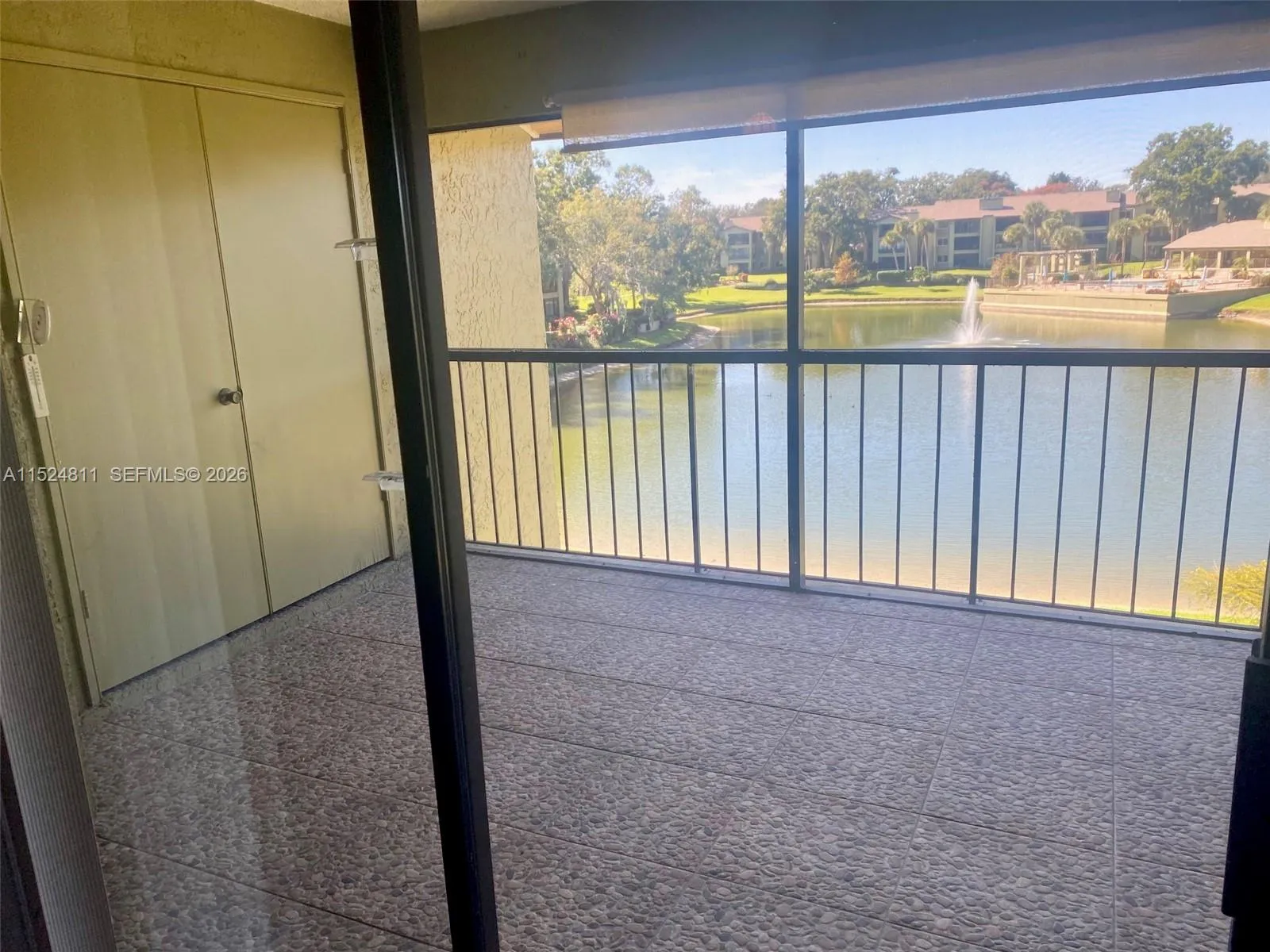 15 escondido court # 148, Other City - In The State Of Florida FL 32701