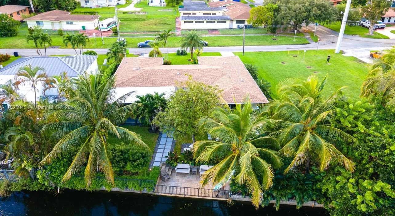 520 Nw 87th, El Portal FL 33150