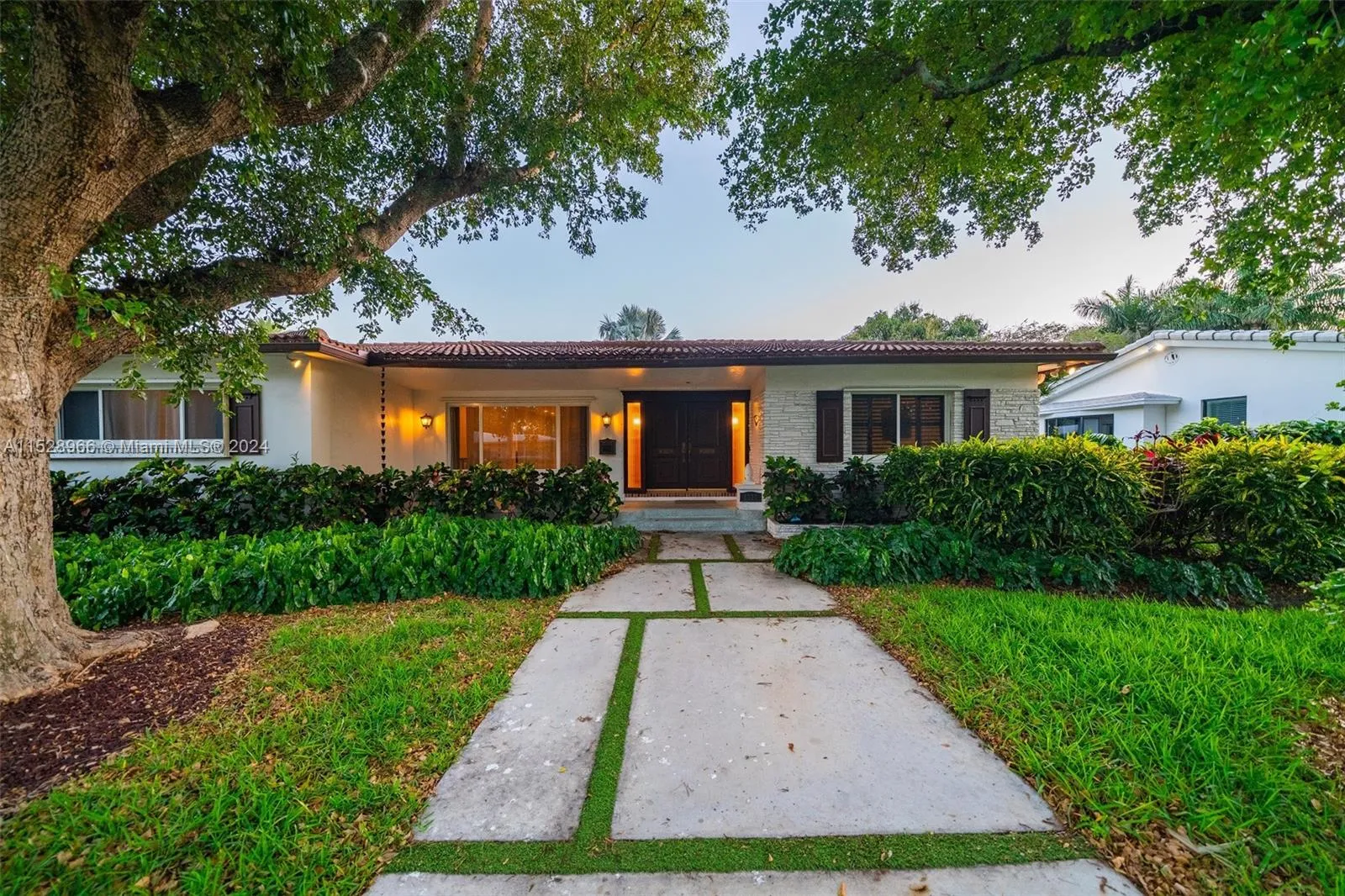 3 bedroom 3 bath for rent at 1310 Jackson St # 1310, Hollywood FL 33019