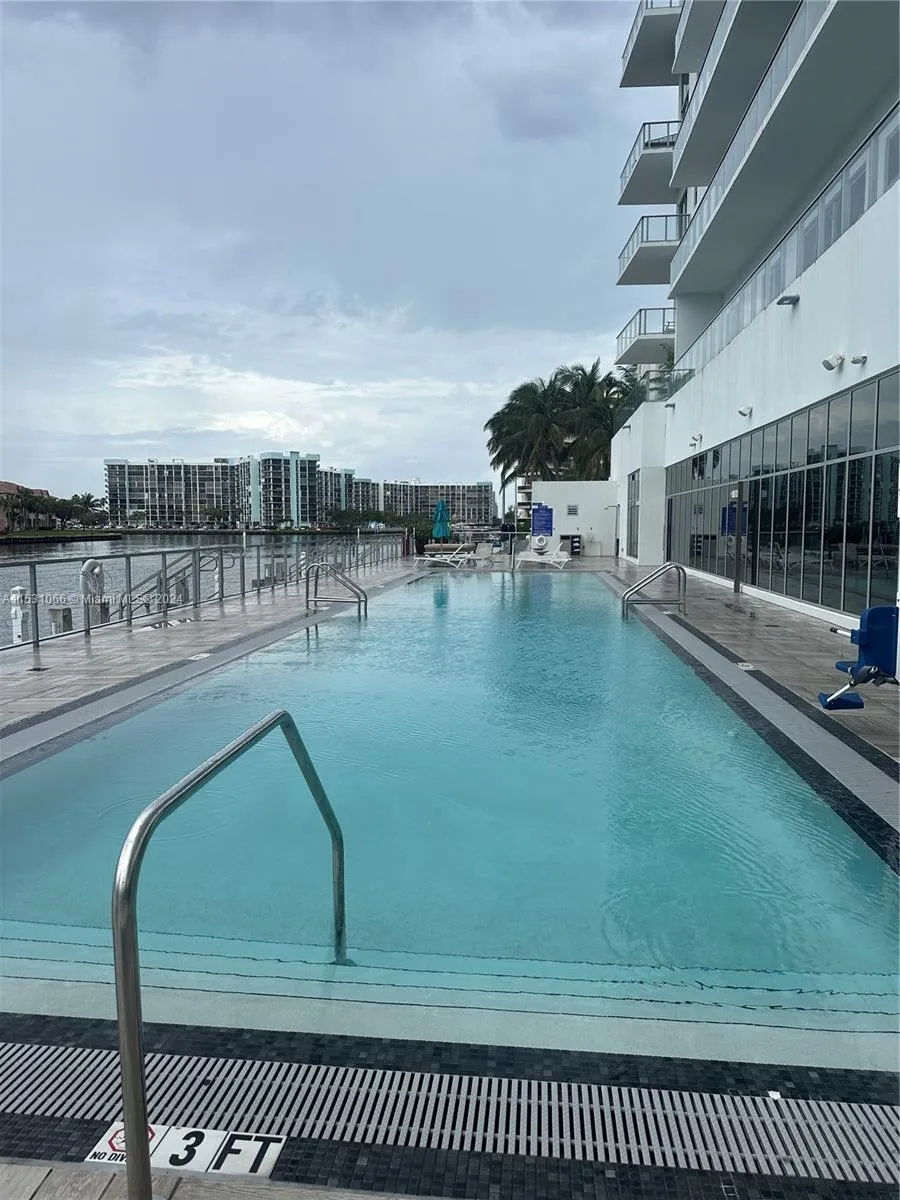4010 S Ocean Dr # R707, Hollywood FL 33019
