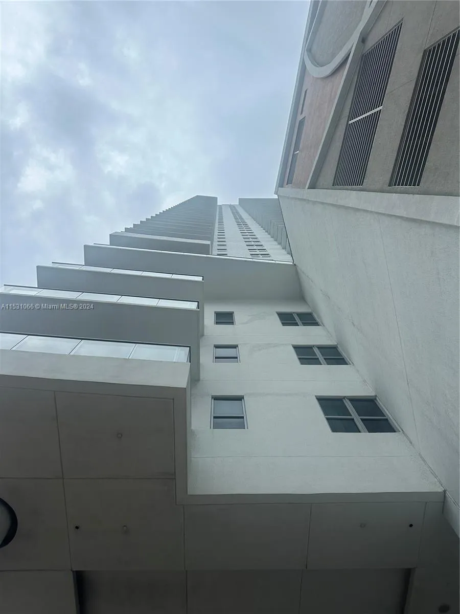4010 S Ocean Dr # R707, Hollywood FL 33019