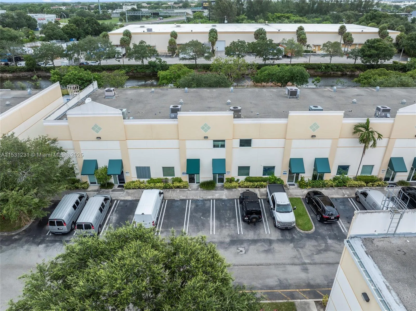 1055 NW 31st Ave, Pompano Beach FL 33069
