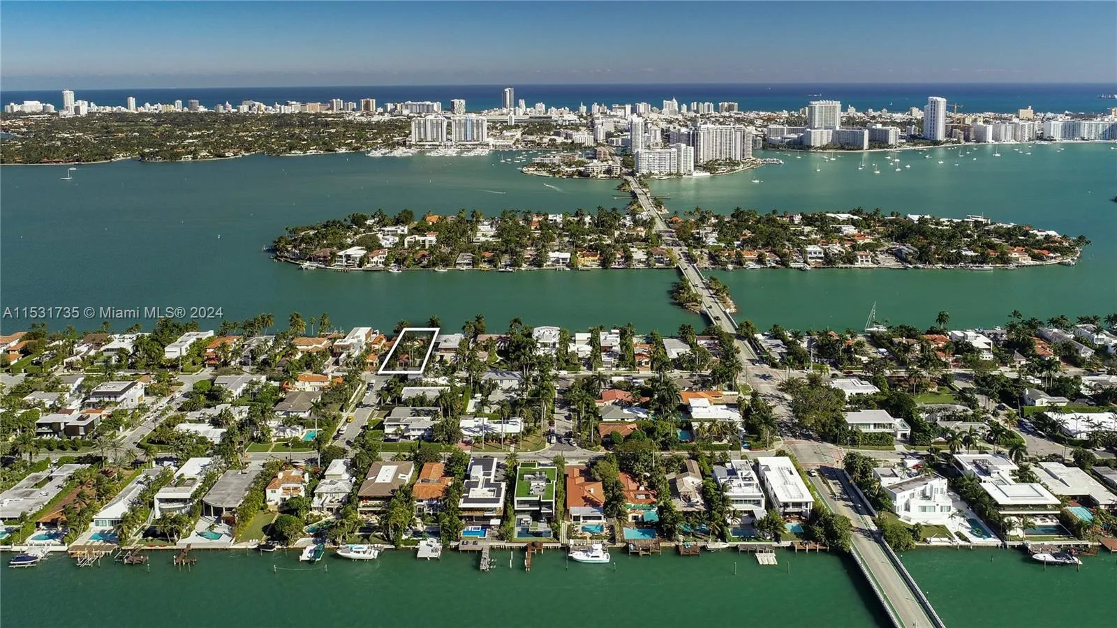 527 E Dilido Dr, Miami Beach FL 33139