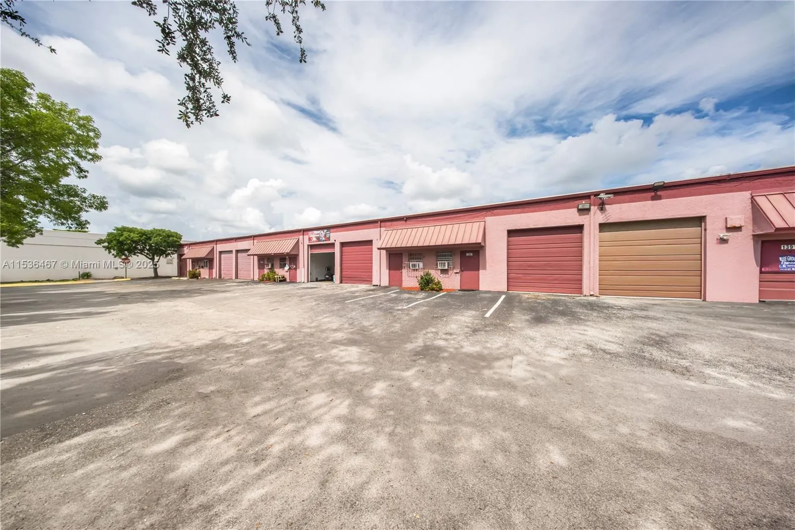 1375 NW 65TH AV, Plantation FL 33313