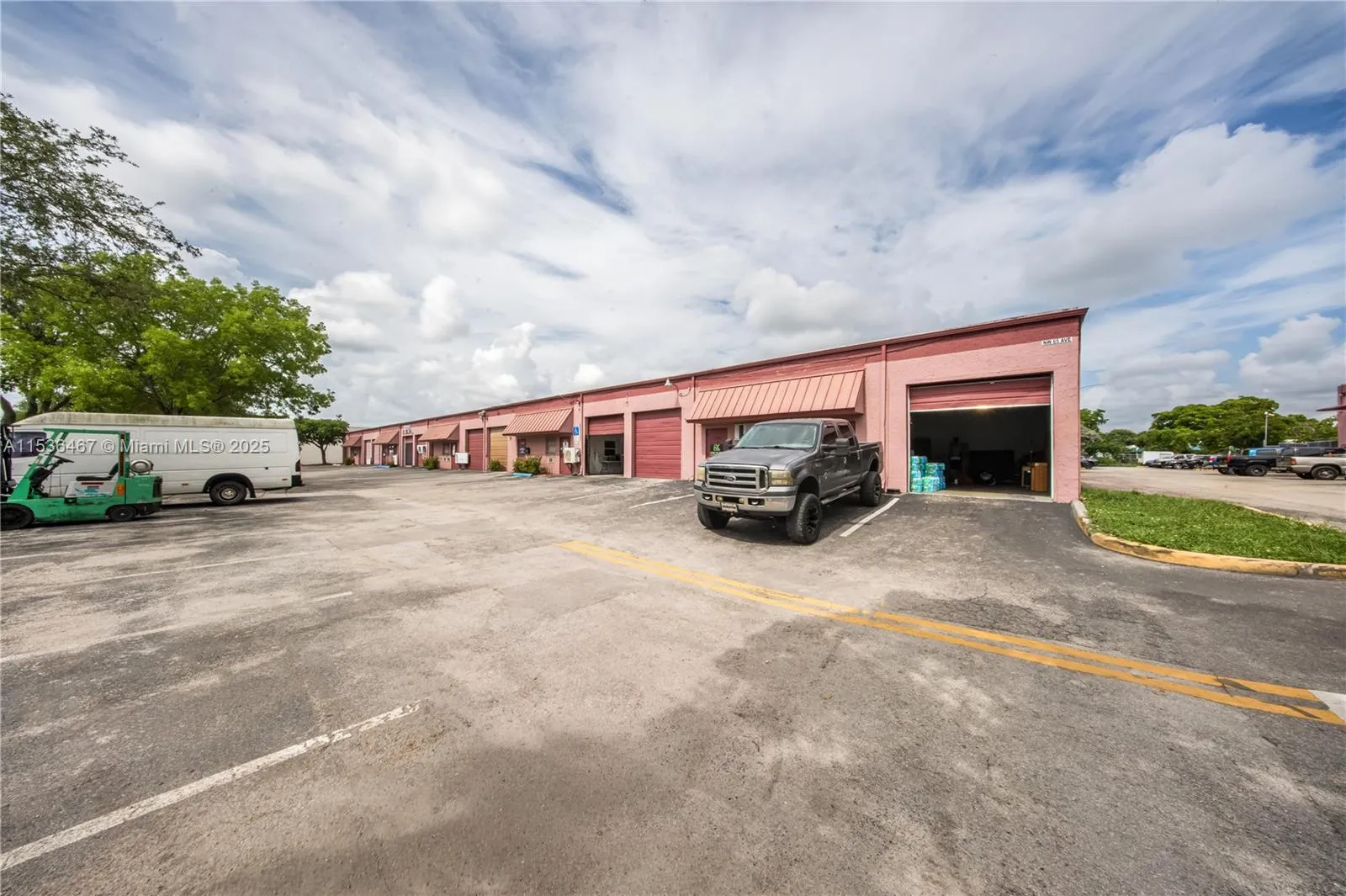 1375 NW 65TH AV, Plantation FL 33313