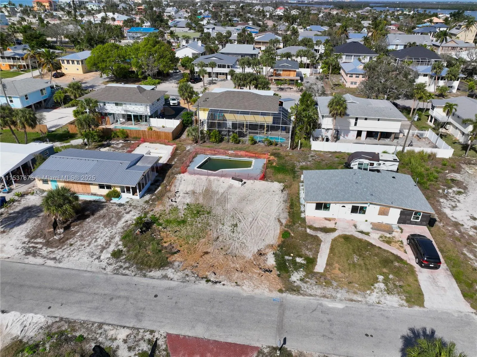 161 HIBISCUS DR, Fort Myers FL 33931