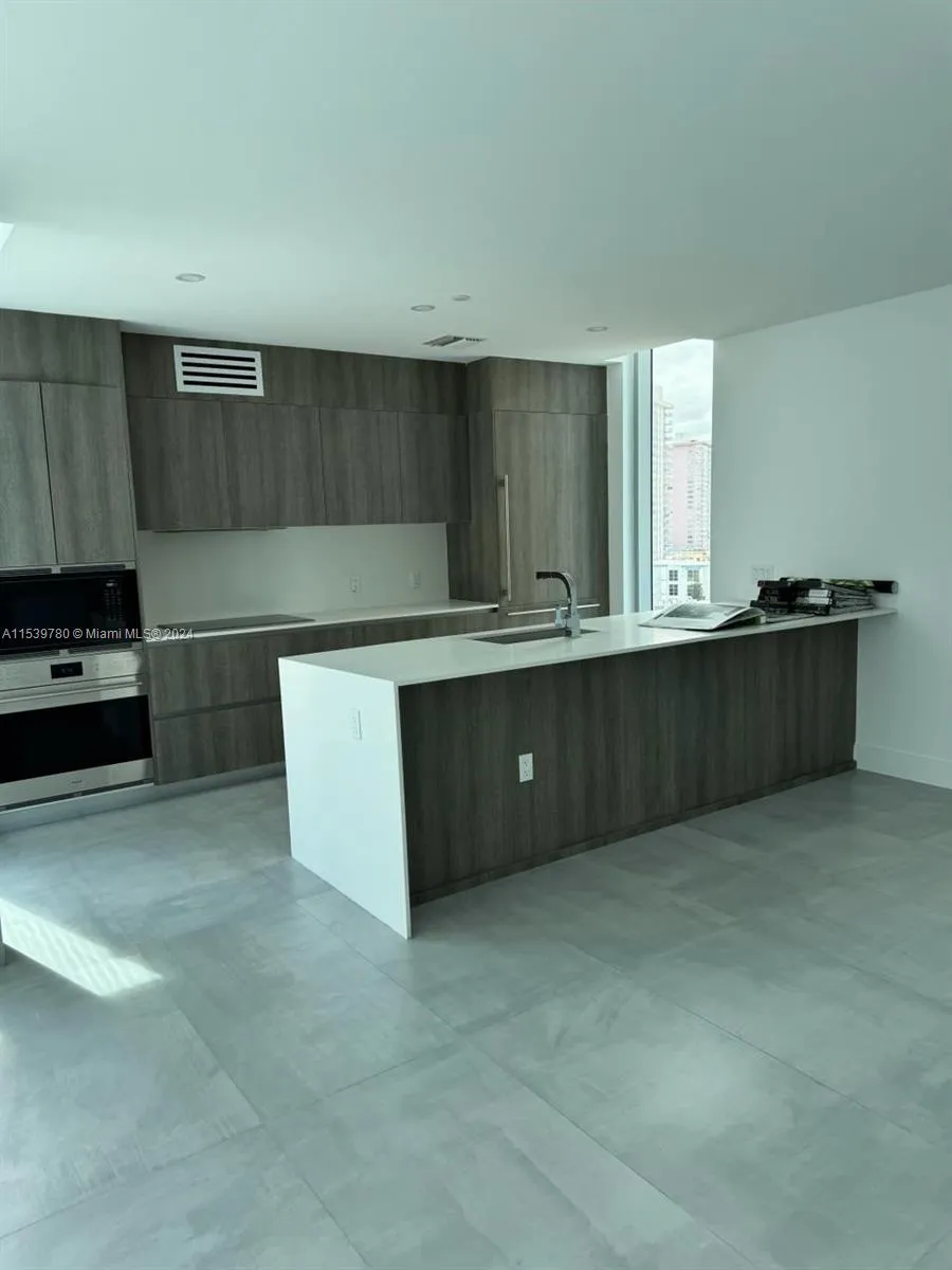 17550 Collins Avenue # 701, Sunny Isles Beach FL 33160
