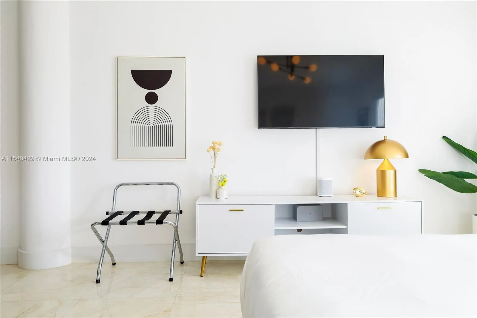 7904 West Dr # 305, North Bay Village FL 33141