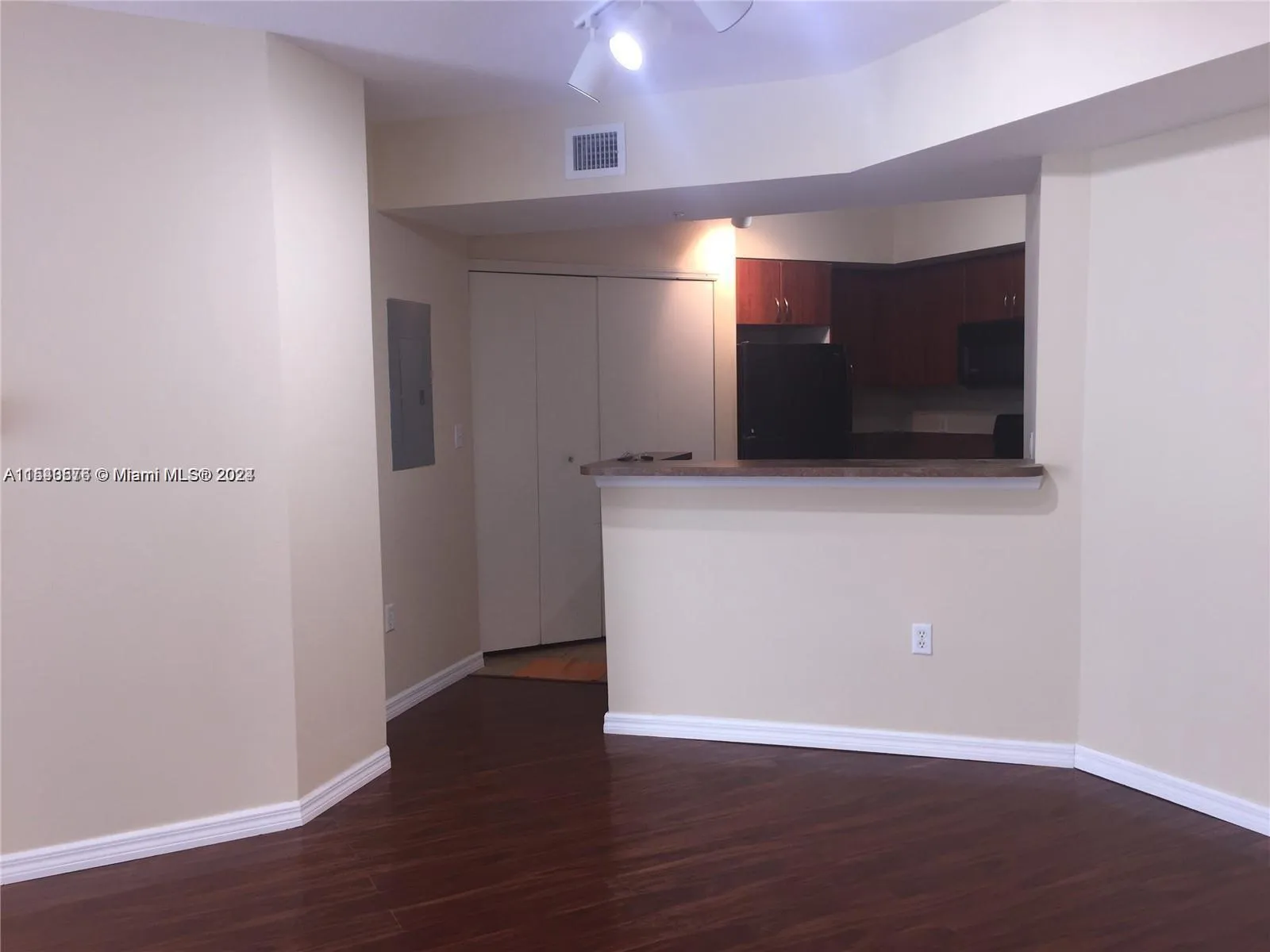 9201 Collins Ave # 724, Surfside FL 33154