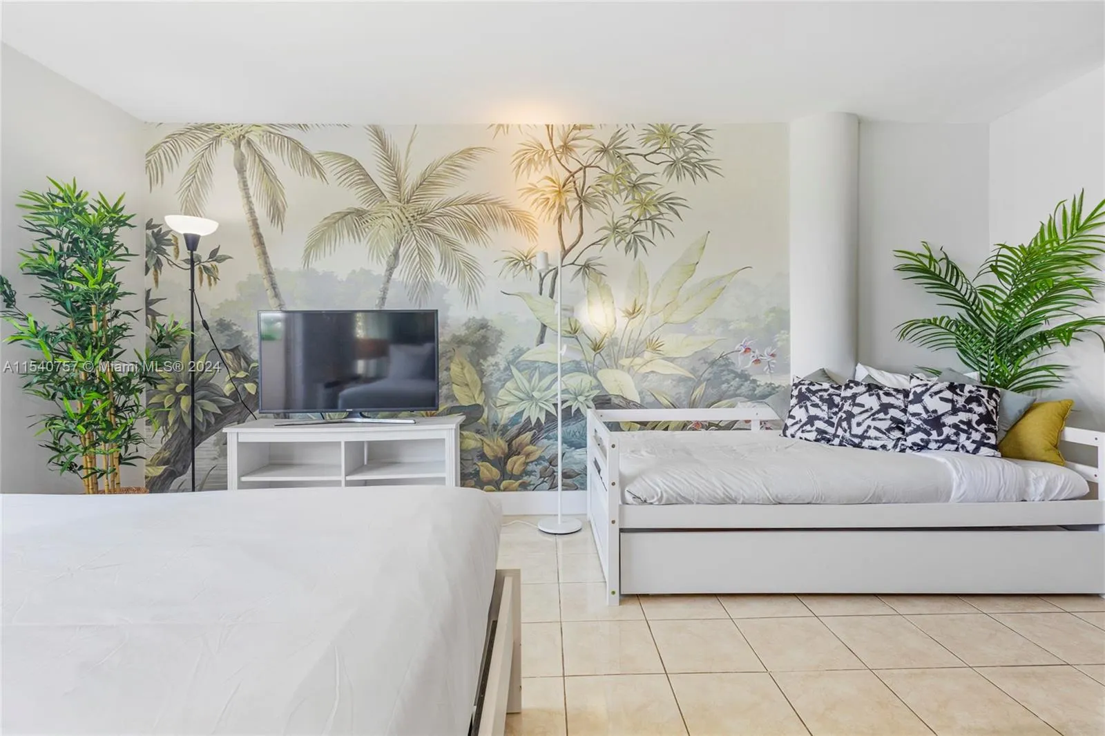 7904 West Dr # 304, North Bay Village FL 33141