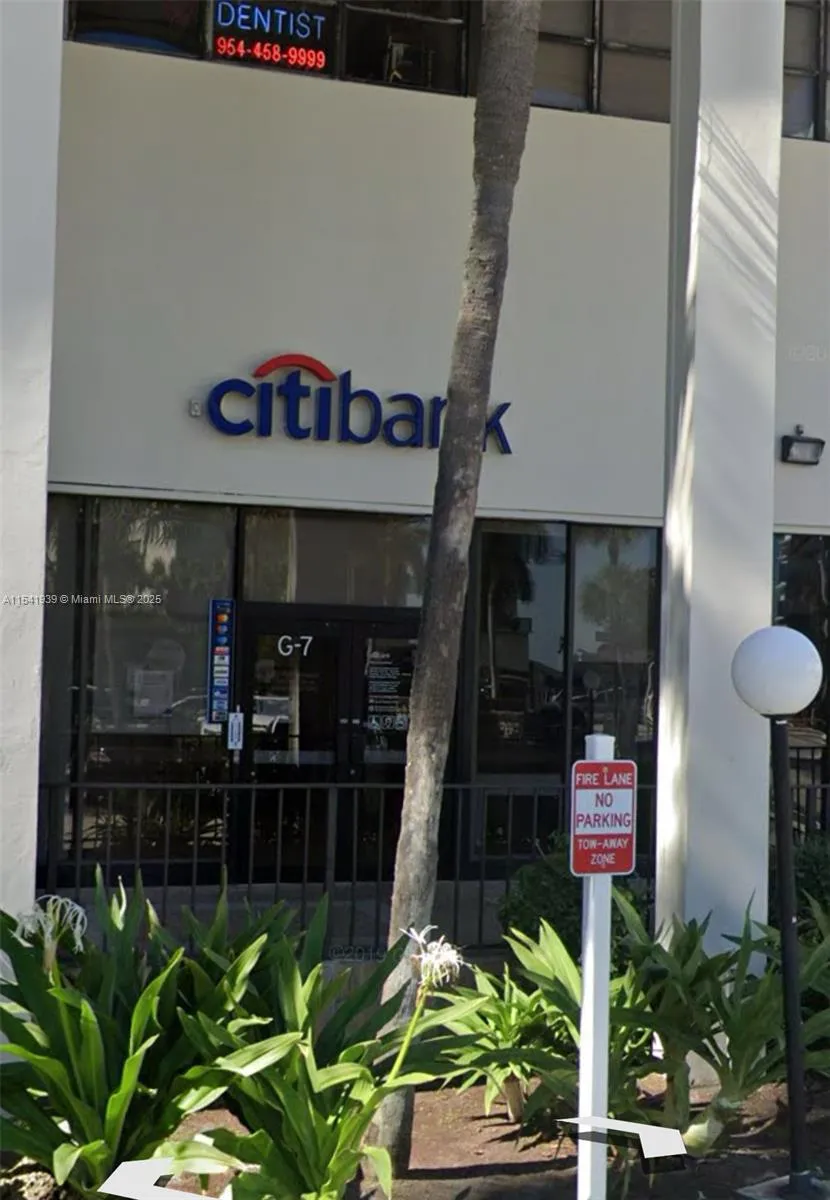 3800 S Ocean Dr # G7, Hollywood FL 33019