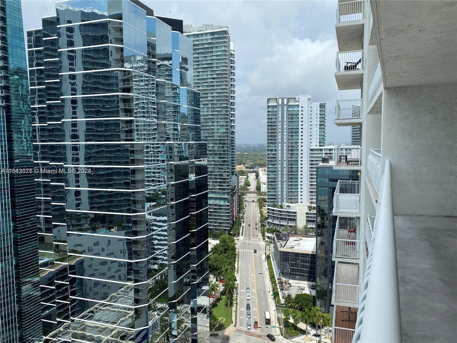 1200 Brickell Bay Dr # 3119, Miami FL 33131
