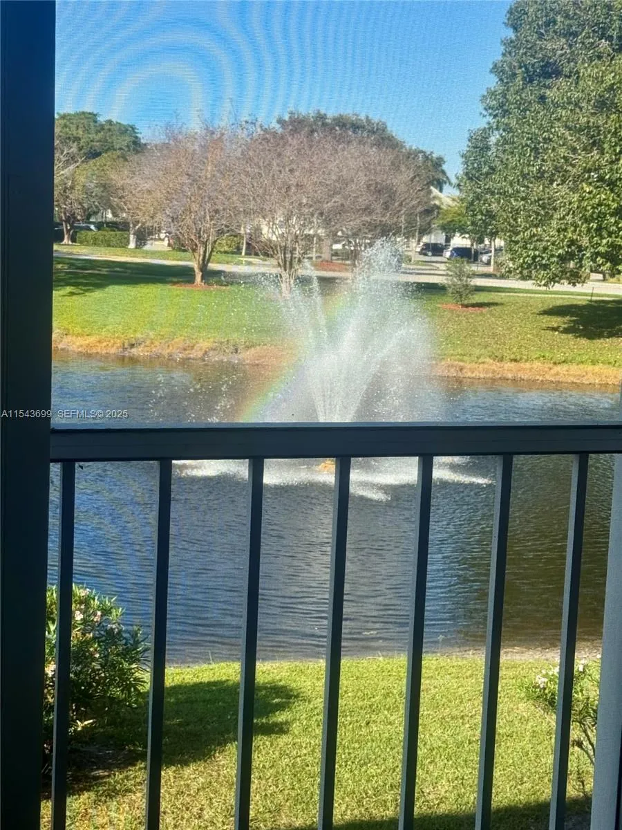 2709 Nassau Bnd # G2, Coconut Creek FL 33066