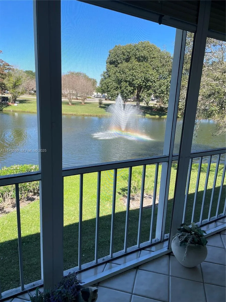 2709 Nassau Bnd # G2, Coconut Creek FL 33066