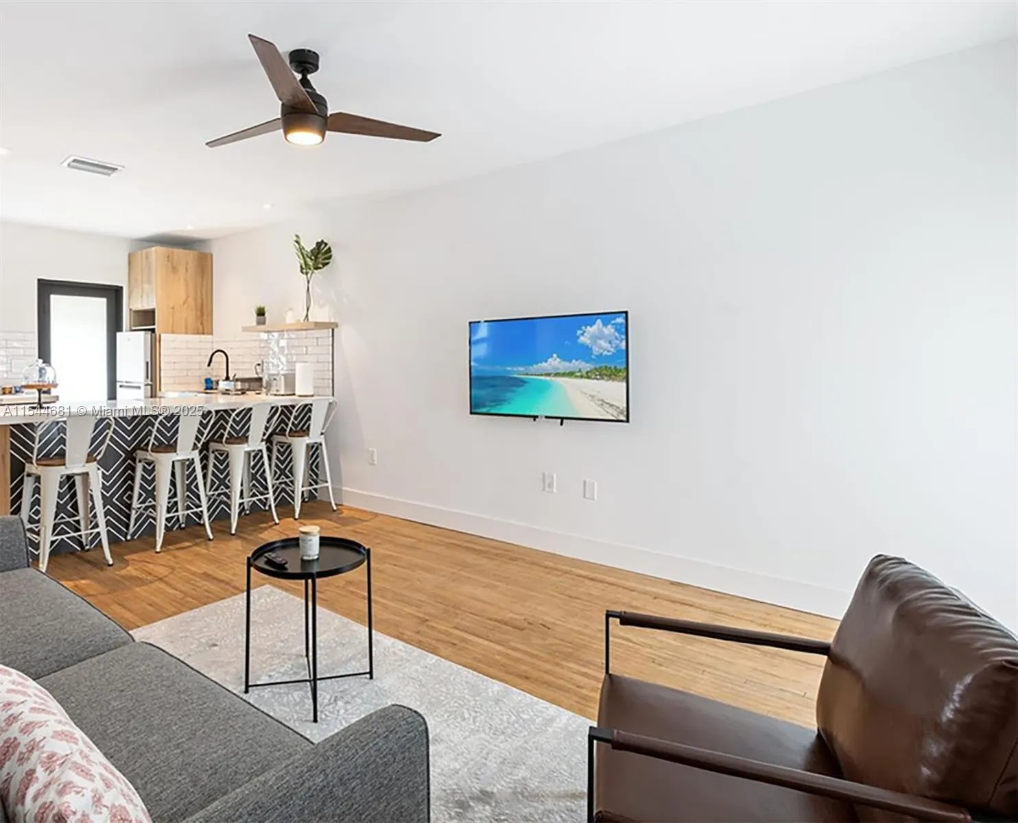 740 SW 9th St # 1, Miami FL 33130