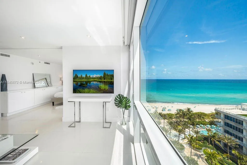 6801 Collins Ave # 1206, Miami Beach FL 33141