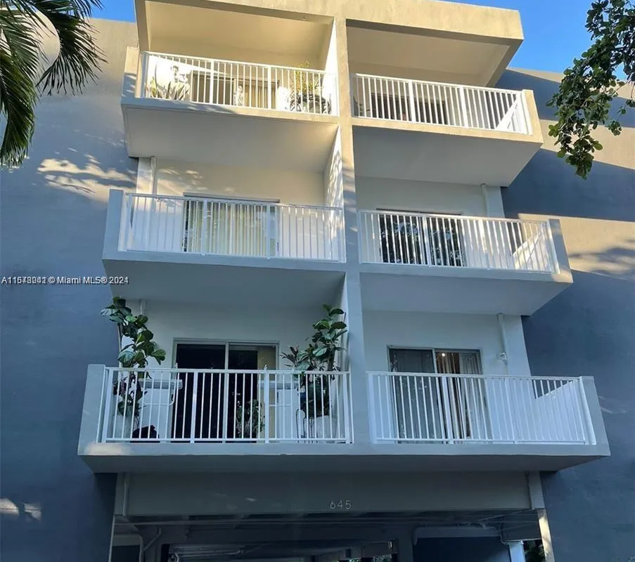 645 NE 121st St # 307, North Miami FL 33161