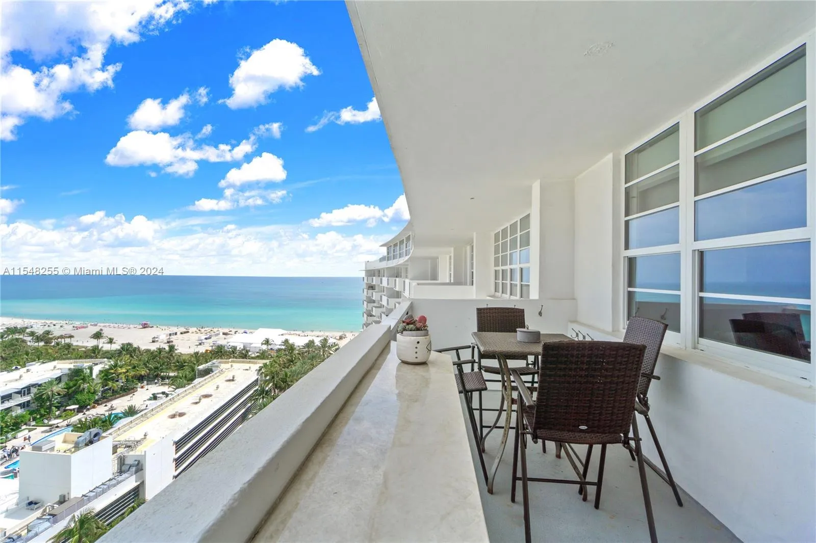 1 bedroom 2 bath for rent at 100 Lincoln Rd # 1602, Miami Beach FL 33139