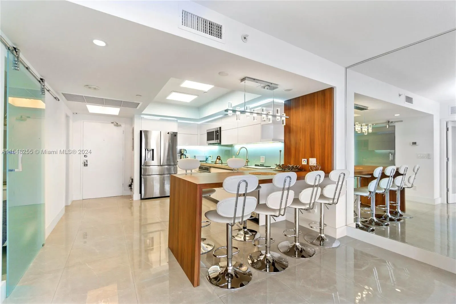 100 Lincoln Rd # 1602, Miami Beach FL 33139