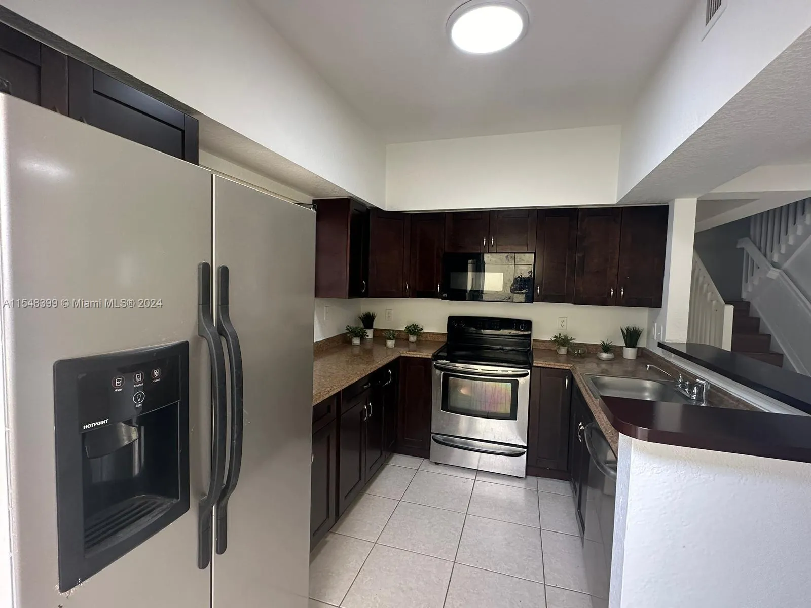 430 NW 20th St, Miami FL 33127