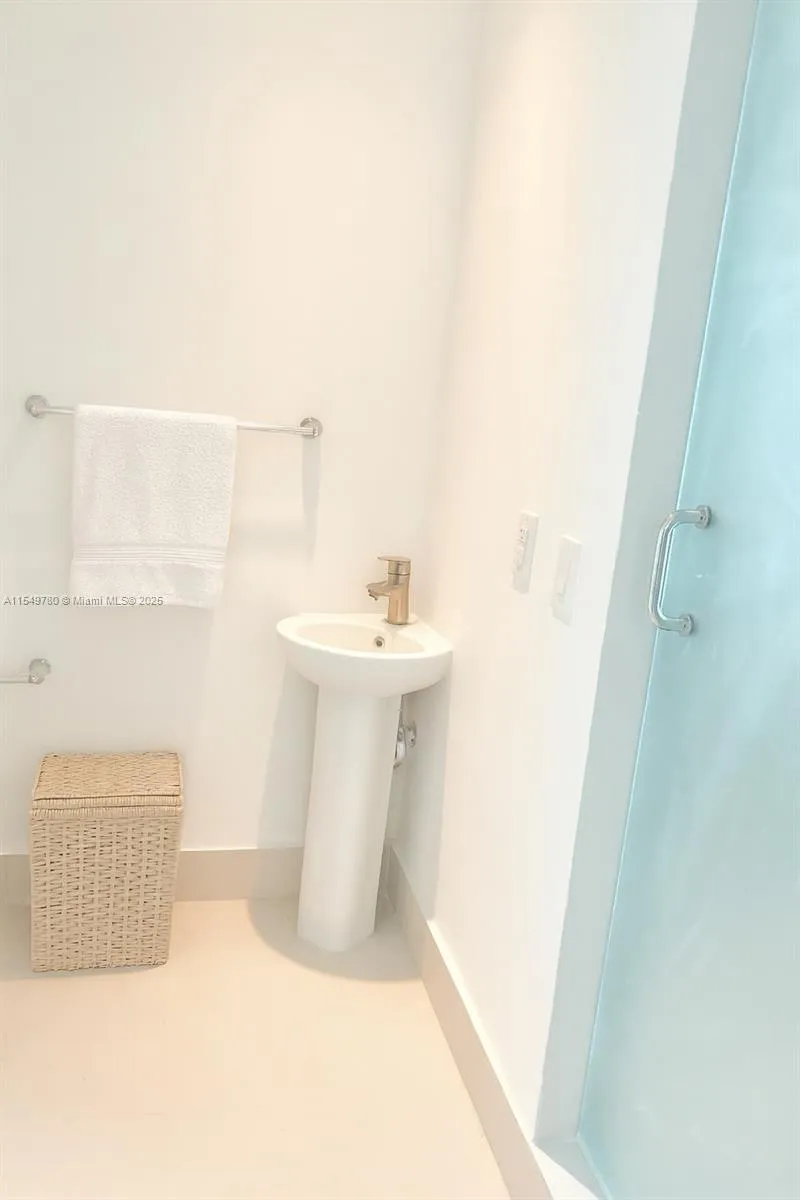 501 NE 31st St # 3004, Miami FL 33137