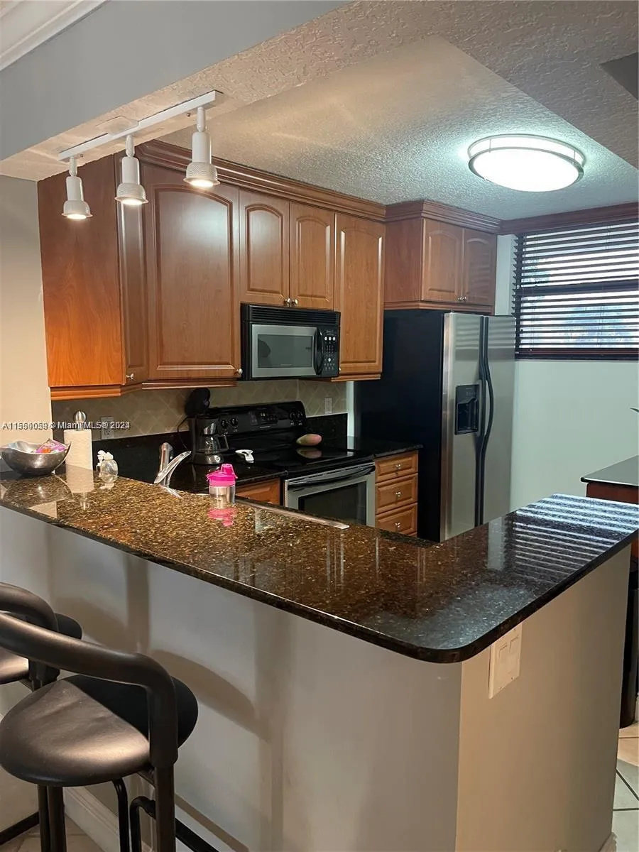 2 bedroom 2 bath for sale at 110 Lake Emerald Dr # 203, Oakland Park FL 33309