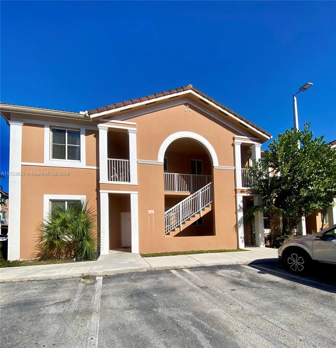 2 bedroom 2 bath for sale at 7200 NW 177th St # 7, Hialeah FL 33015