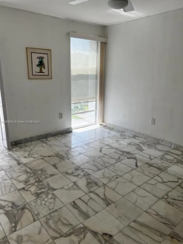 17560 Atlantic Blvd # 301, Sunny Isles Beach FL 33160